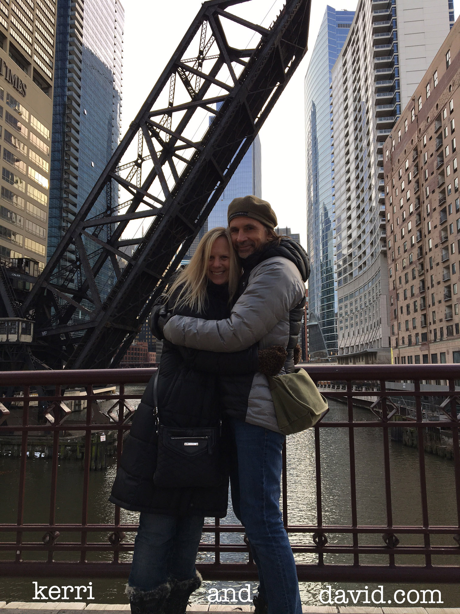 chicago river website box