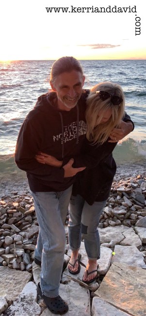 sunsetonisland website box